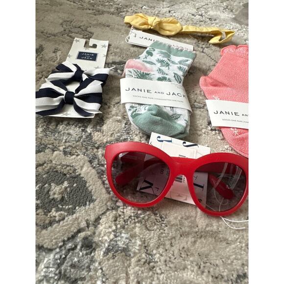 🔥FLASH SALE🔥 Janie and Jack Girls Accessories bundle Set 5 pieces - Picture 2 of 4
